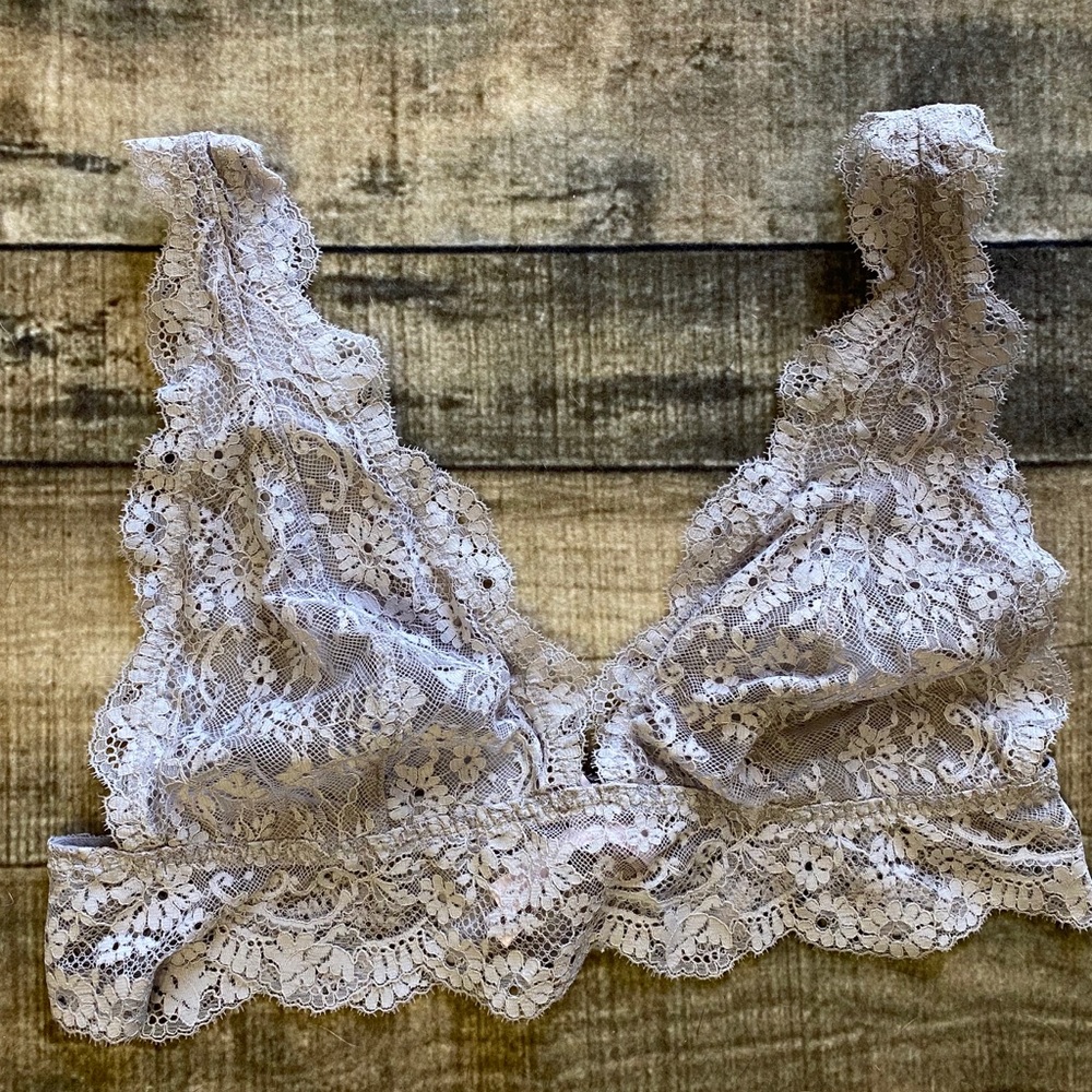 VS Floral Lace Plunge Bralette | M